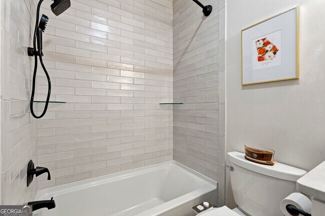 Building Photo - 4221 Willow Oak Dr