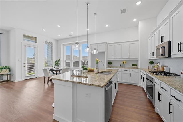 Building Photo - 711 Pelican Dr
