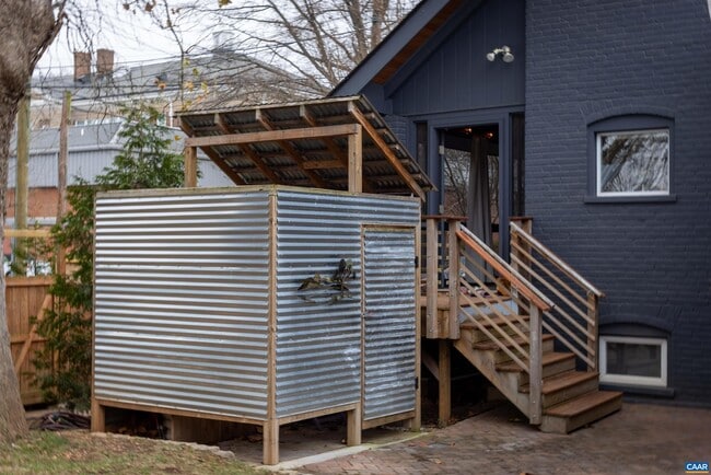 Building Photo - 1219 Gordon Ave