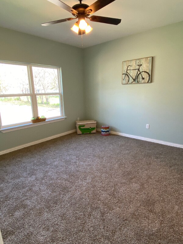 Building Photo - 1003 S 1st St