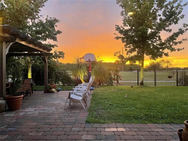 Building Photo - 8244 Prestbury Dr