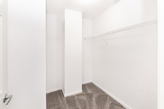 Building Photo - 3046 Barclay Way