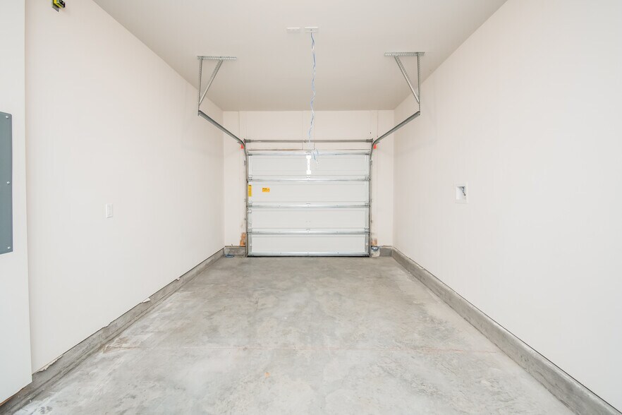 Building Photo - 1184 Warrens Way