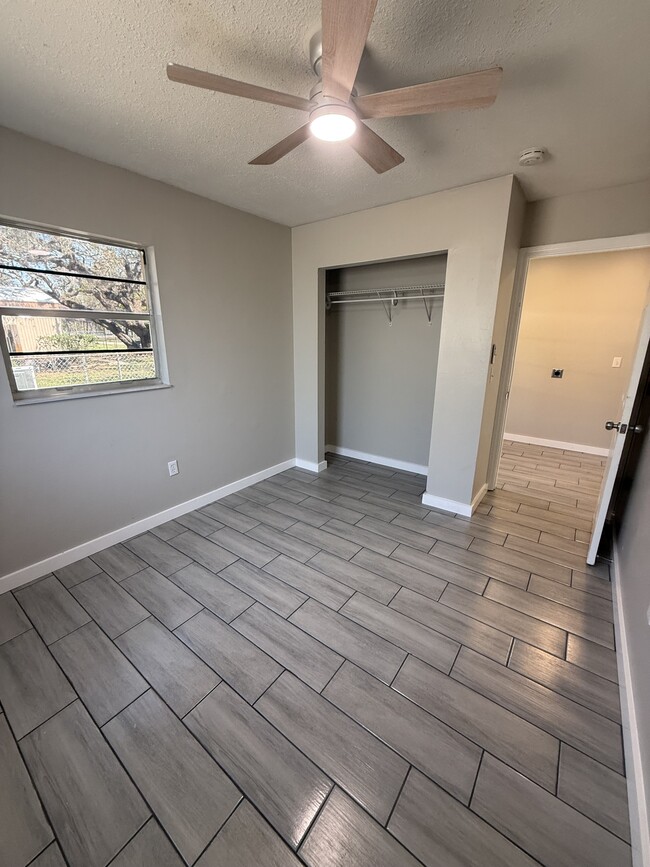 Building Photo - 9251 Adler St