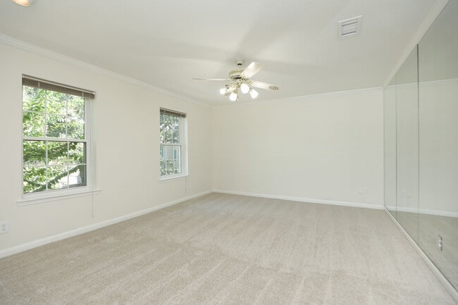 Building Photo - 7499 Brompton St
