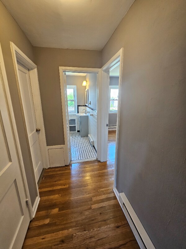 Building Photo - 751 Adams Ave