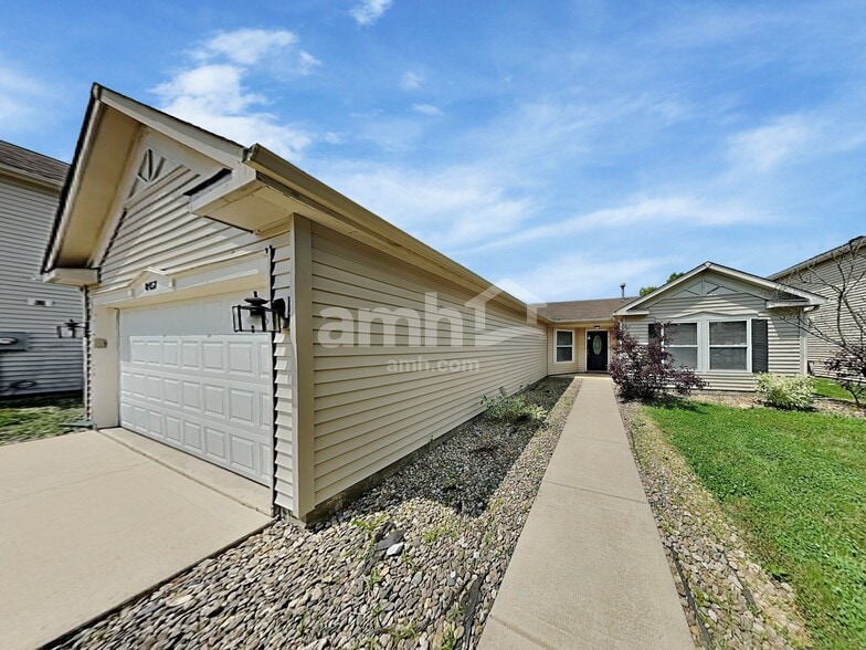 Primary Photo - 8457 S Firefly Dr