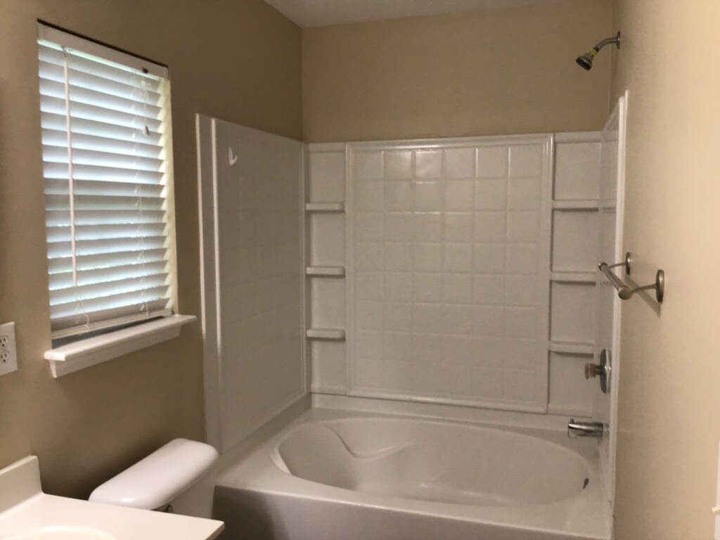 Building Photo - 5069 Carrington Ct