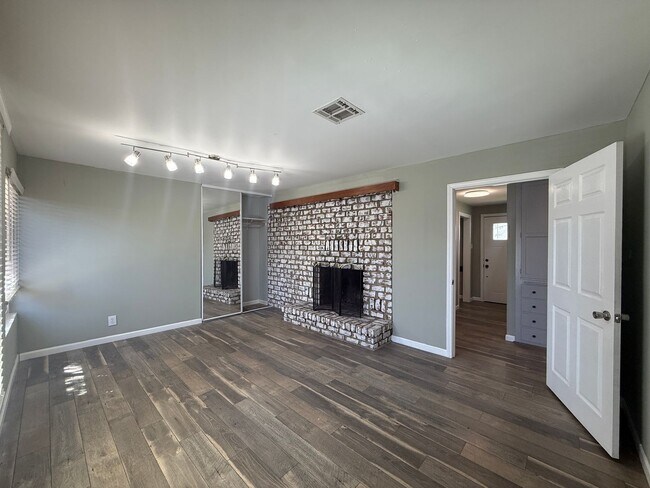 Building Photo - 37938 Palm Vista Ave