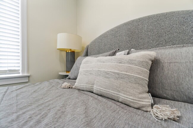 Building Photo - 3424 Carlsbad Blvd