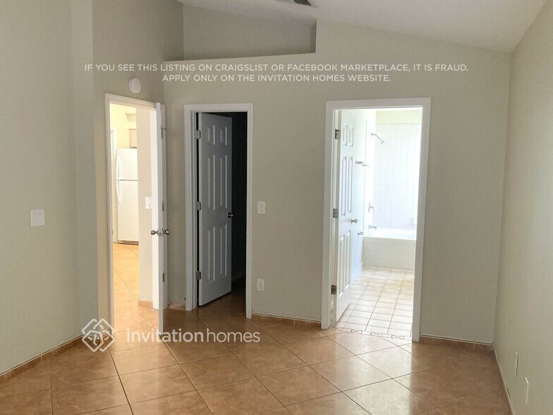 Building Photo - 9472 Brackin St