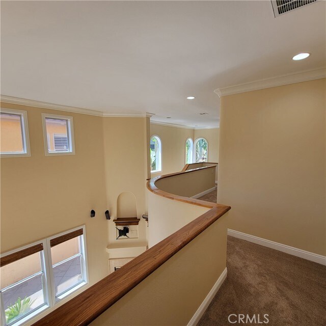 Building Photo - 8 Mineral King