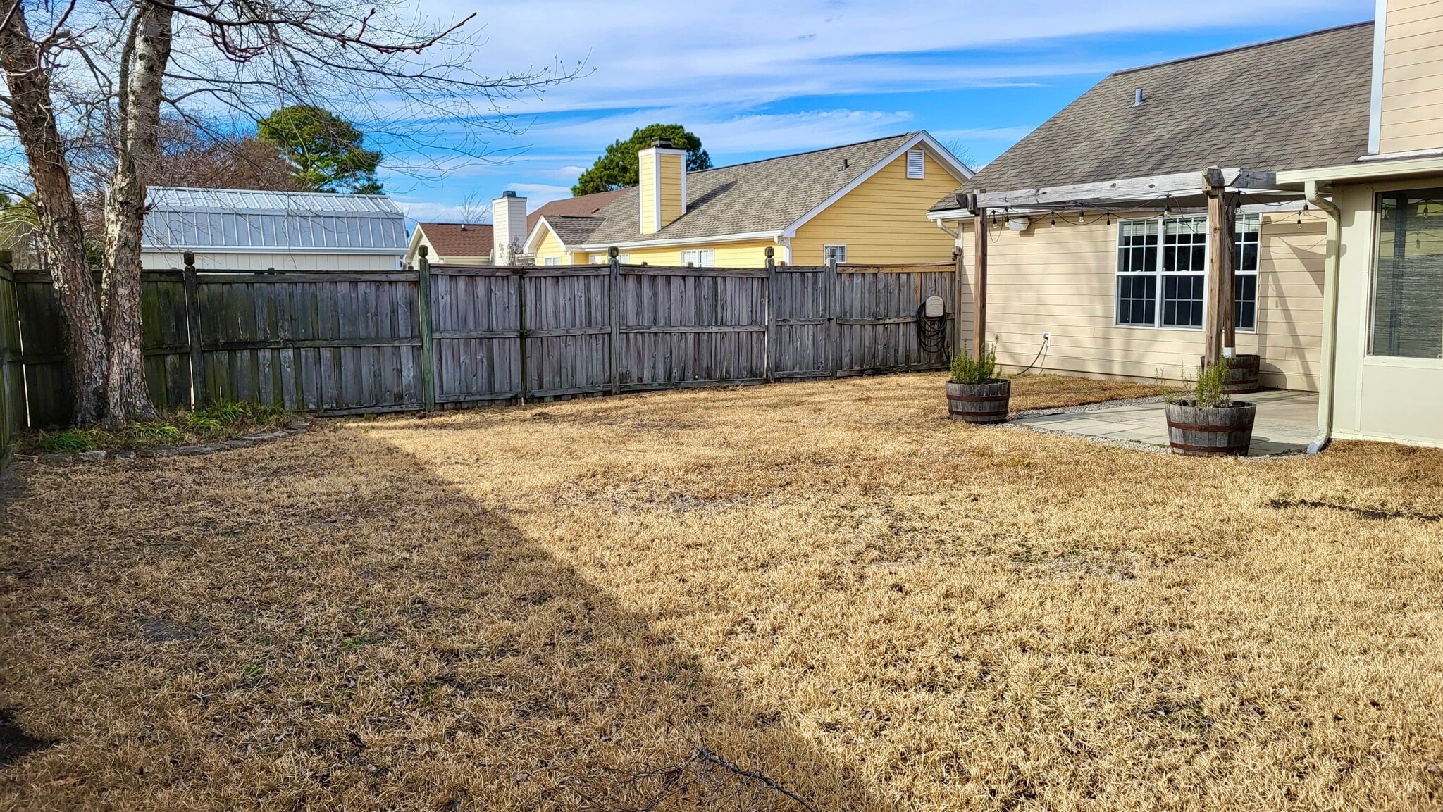 Building Photo - 307 Smallwood Ct