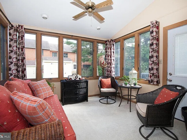 Building Photo - 224 Towyn Ct