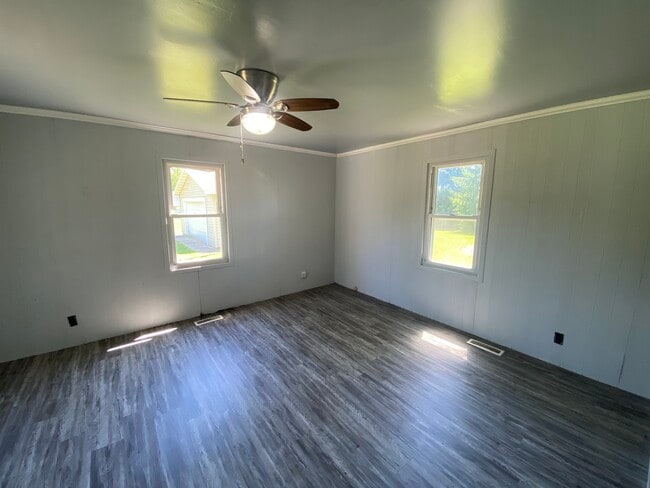 Building Photo - 19418 Newtown Rd