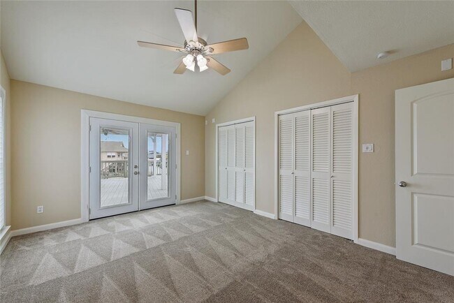 Building Photo - 1027 Short Reach Dr