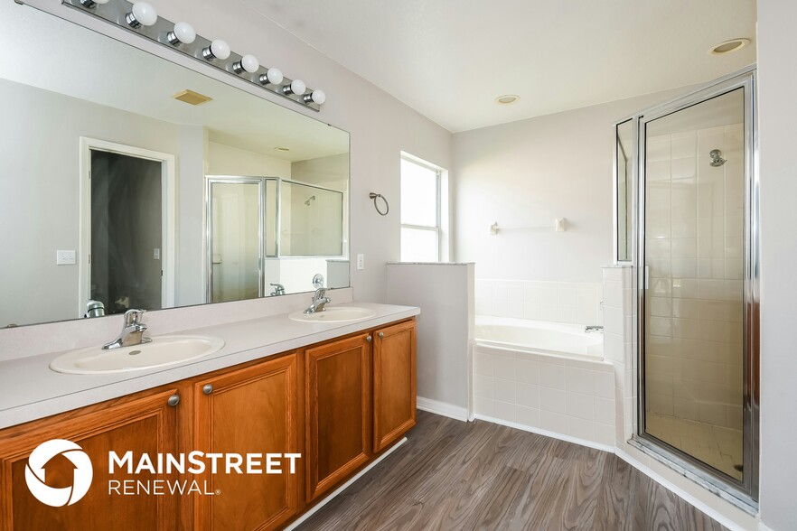 Building Photo - 1170 Creekview Ct