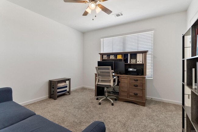 Building Photo - 6321 Town Ln