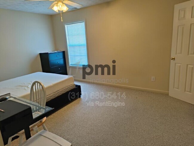 Building Photo - 2871 S Walnut Street Pike