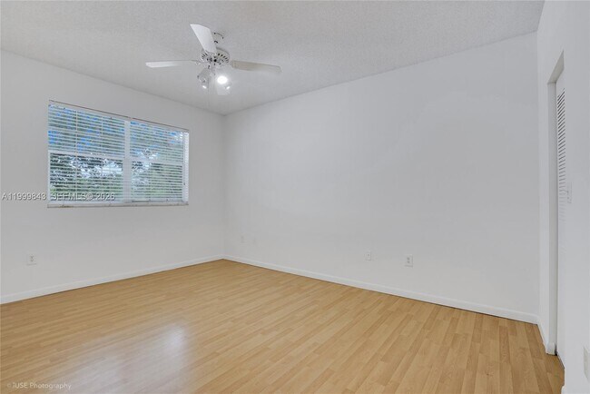 Building Photo - 1851 NW 96th Terrace