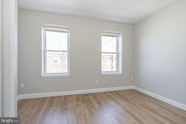 Building Photo - 3037 Tulip St