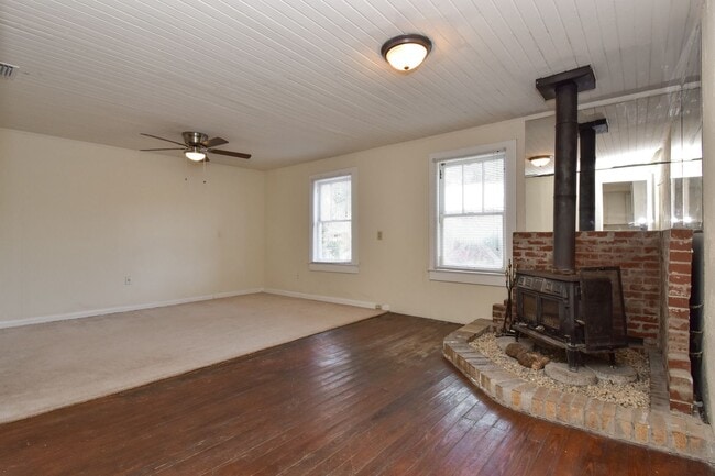 Building Photo - 517 NW 27th Ave