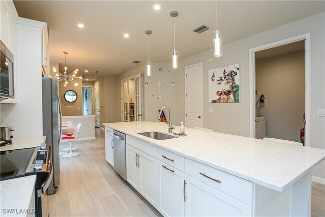 Building Photo - 4546 Arboretum Cir