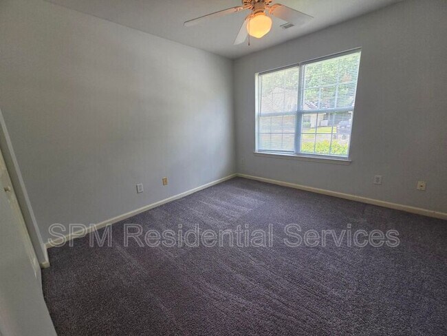 Building Photo - 324 St Rosea Rd
