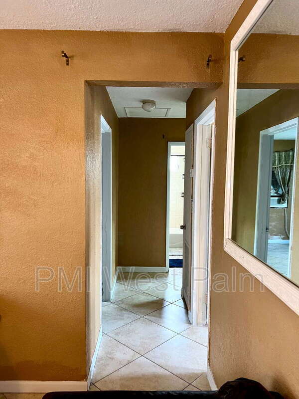 Building Photo - 1225 S C St