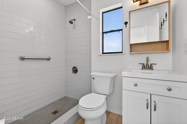 Building Photo - 11 Oriole Cir