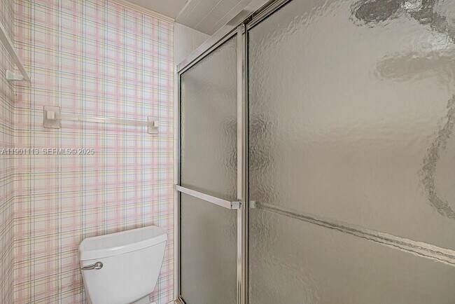 Building Photo - 5151 Jimmy Buffett Mem Hwy