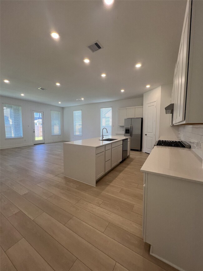 Building Photo - 2619 Grv Crst Dr