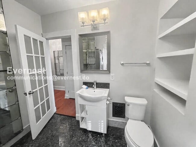 Building Photo - 430 Morrison Ave