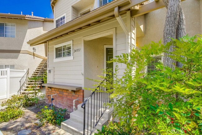 Building Photo - 24351 Marquis Ct