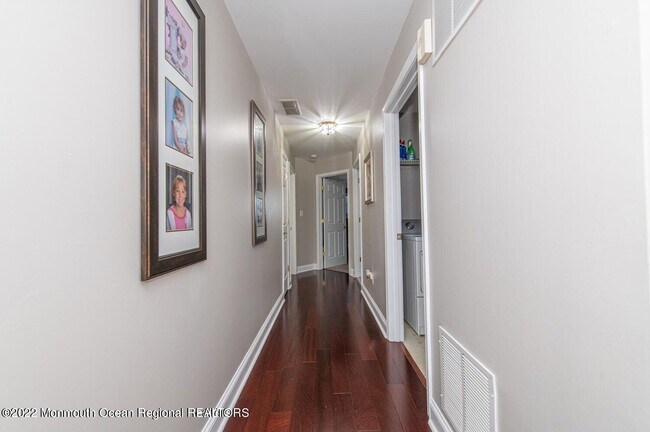 Building Photo - 109 Brookfield Dr
