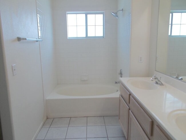 Building Photo - 1825 Cutlass Dr