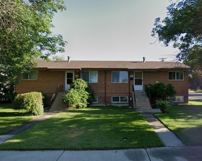 Primary Photo - Charming 2 Bed, 1 Bath Apartment - Prime L...