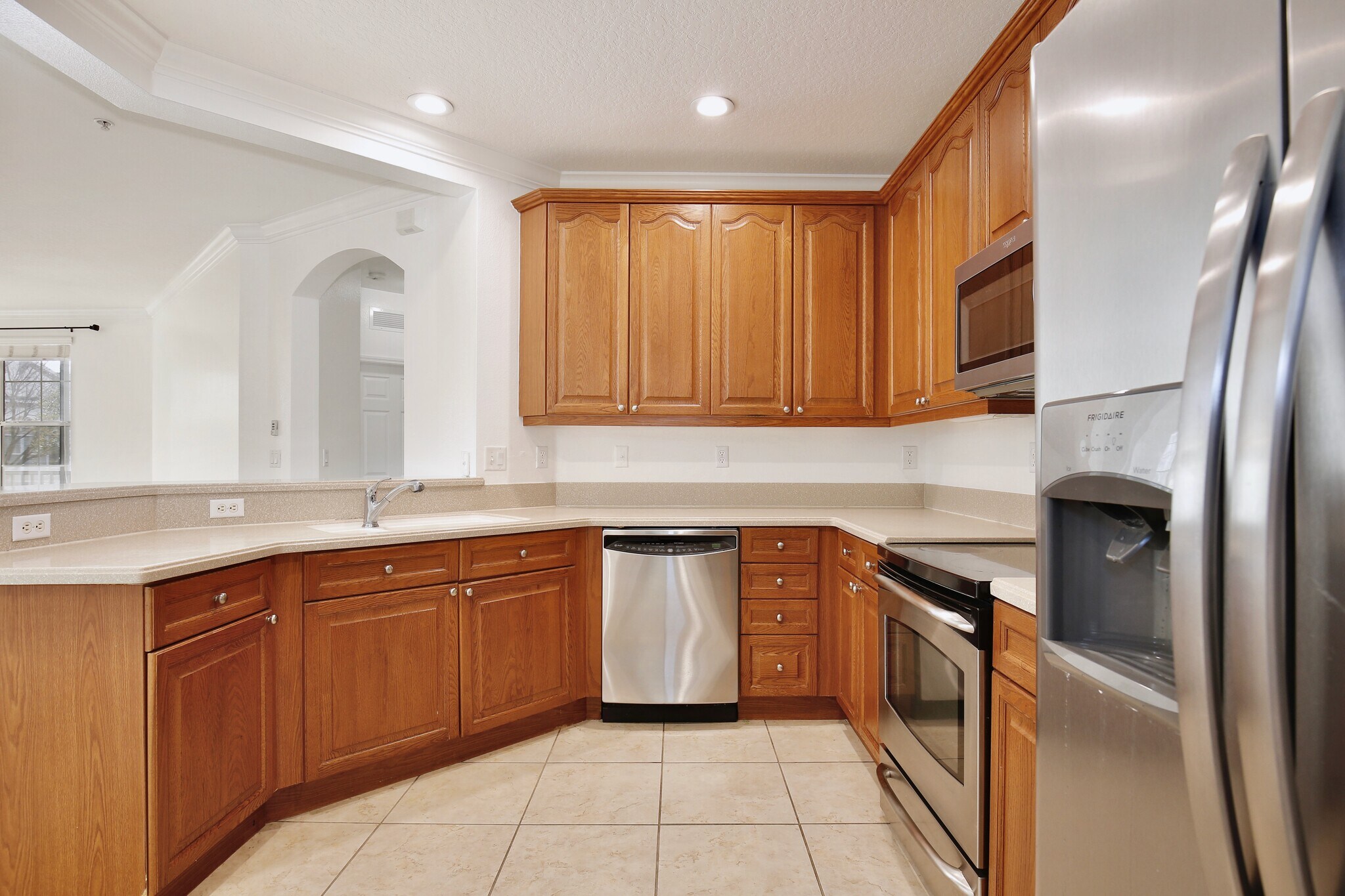 Building Photo - 11564 Mizzon Dr