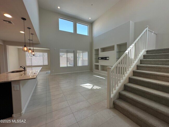 Building Photo - 7806 S Land Grant Dr