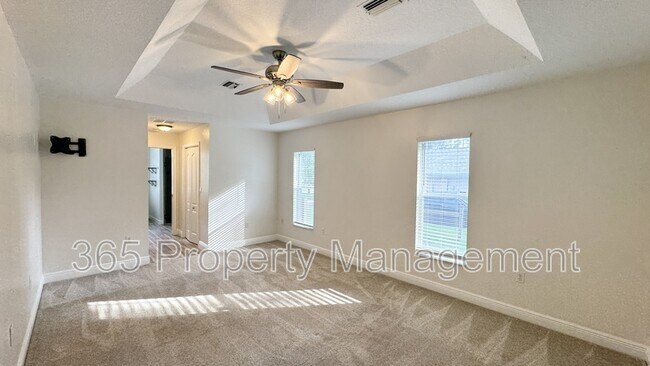 Building Photo - 616 Erin Way