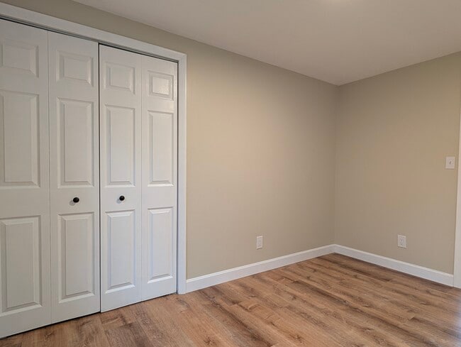 Building Photo - 2529 Main St