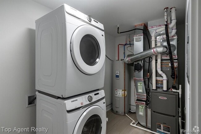 Building Photo - 31601 Gabby Ct