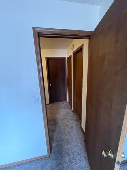 Hallway Between Bedrooms - 3714 Oro Blanco Dr