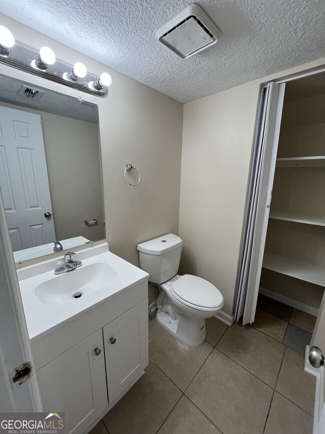 Building Photo - 129 Inlet Reach Cir