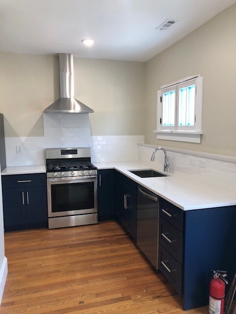 Building Photo - 601 Overton St