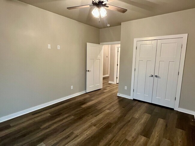 Building Photo - Beautiful 2 Bed 2 Bath!