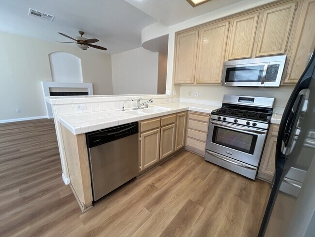 Building Photo - Encounter the ultimate luxury living experience with this 4-bedroom, 2197 sq ft house