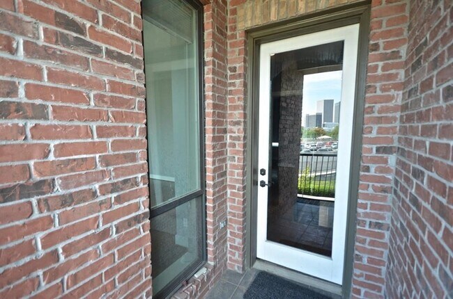 Building Photo - 1324 Taft St