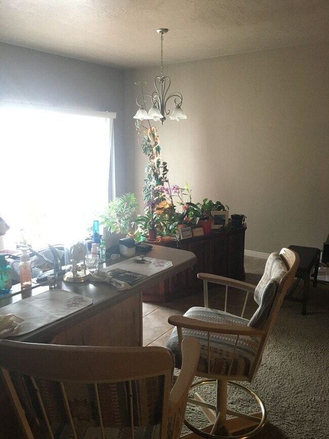 Building Photo - Townhome in Grand Legacy