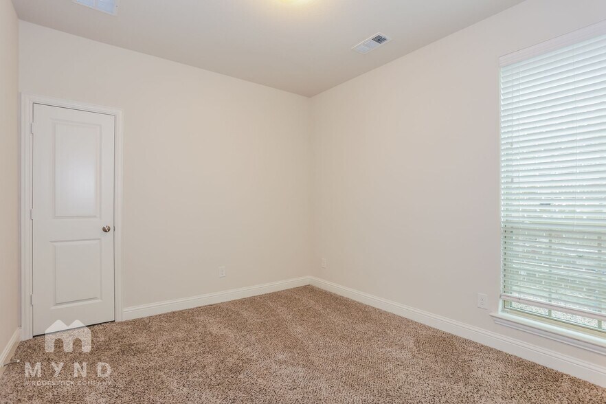 Building Photo - 3025 Damsel Sauvage Ln